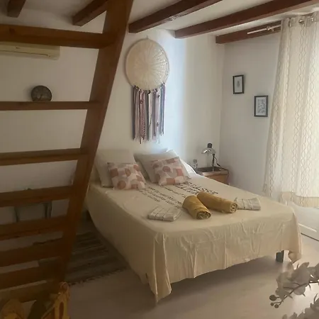 Chambre Chez Mamiyo Gallargues-le-Montueux Exterior photo