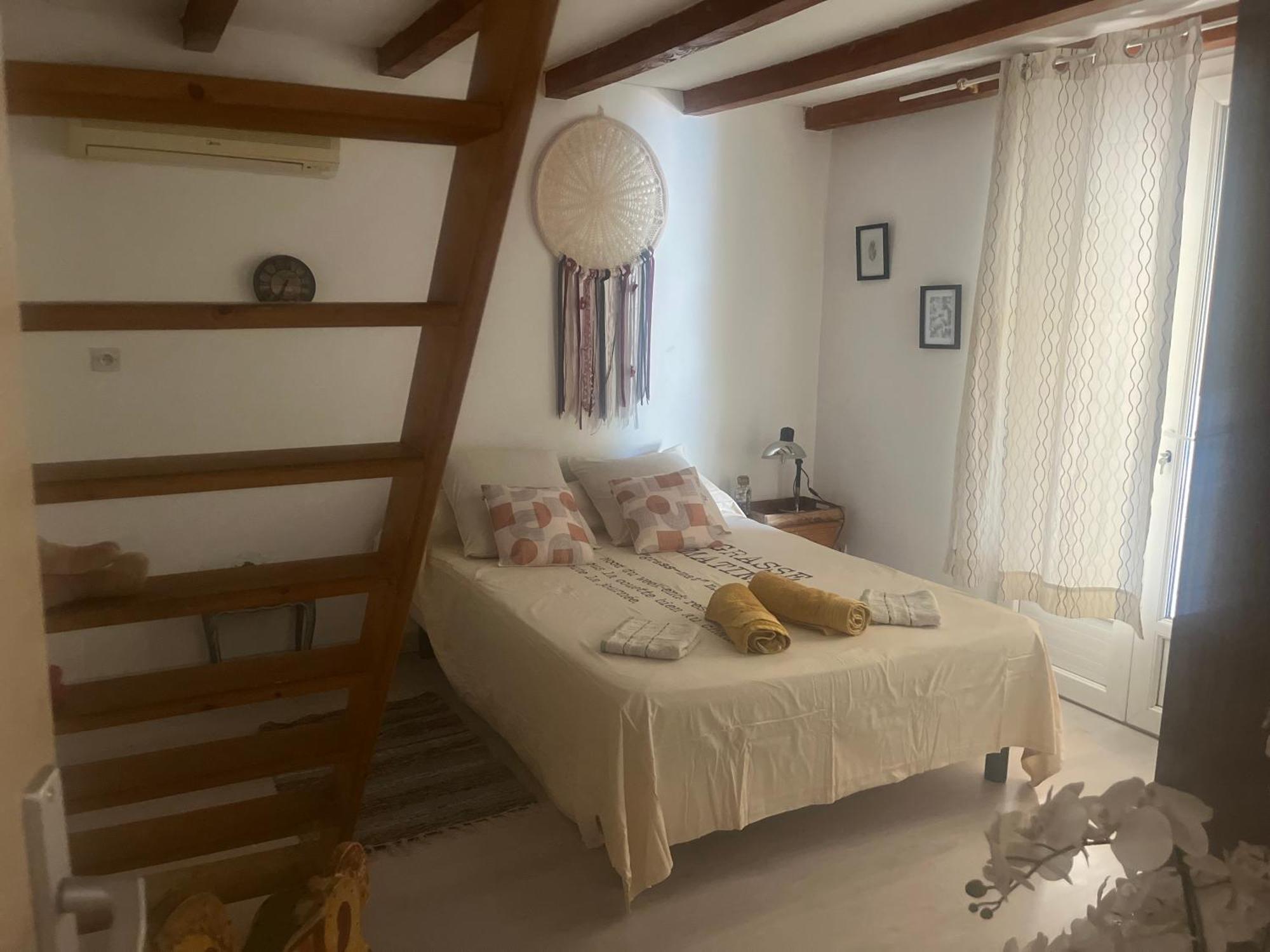 Séjour chez l'habitant Chez Mamiyo Gallargues-le-Montueux